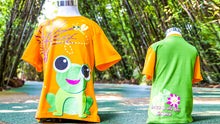 Load image into Gallery viewer, Gardens by the Bay - Kids Collection - FROG AND SUPERTREE KID’S T-SHIRT (ORANGE AND GREEN)