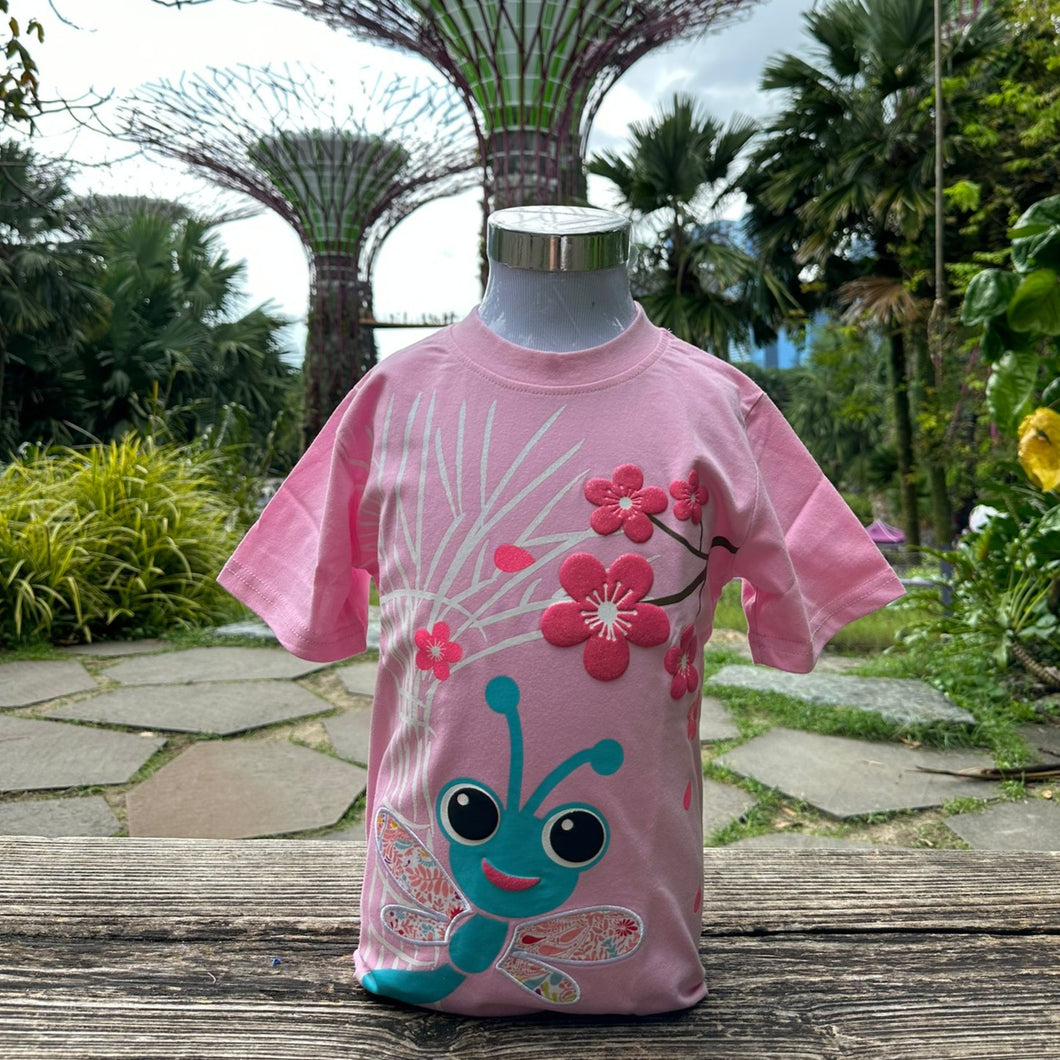 Gardens by the Bay - Kids Collection - DRAGONFLY AND SUPERTREE WITH BATIK PATCHWORK KID’S T-SHIRT (PINK)