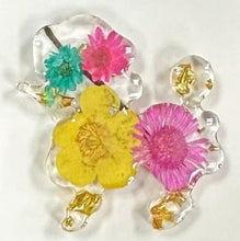 Load image into Gallery viewer, Gardens by the Bay - Merchandise Collection - Magnets -  Assorted Twig Flowers Magnet Poodle
