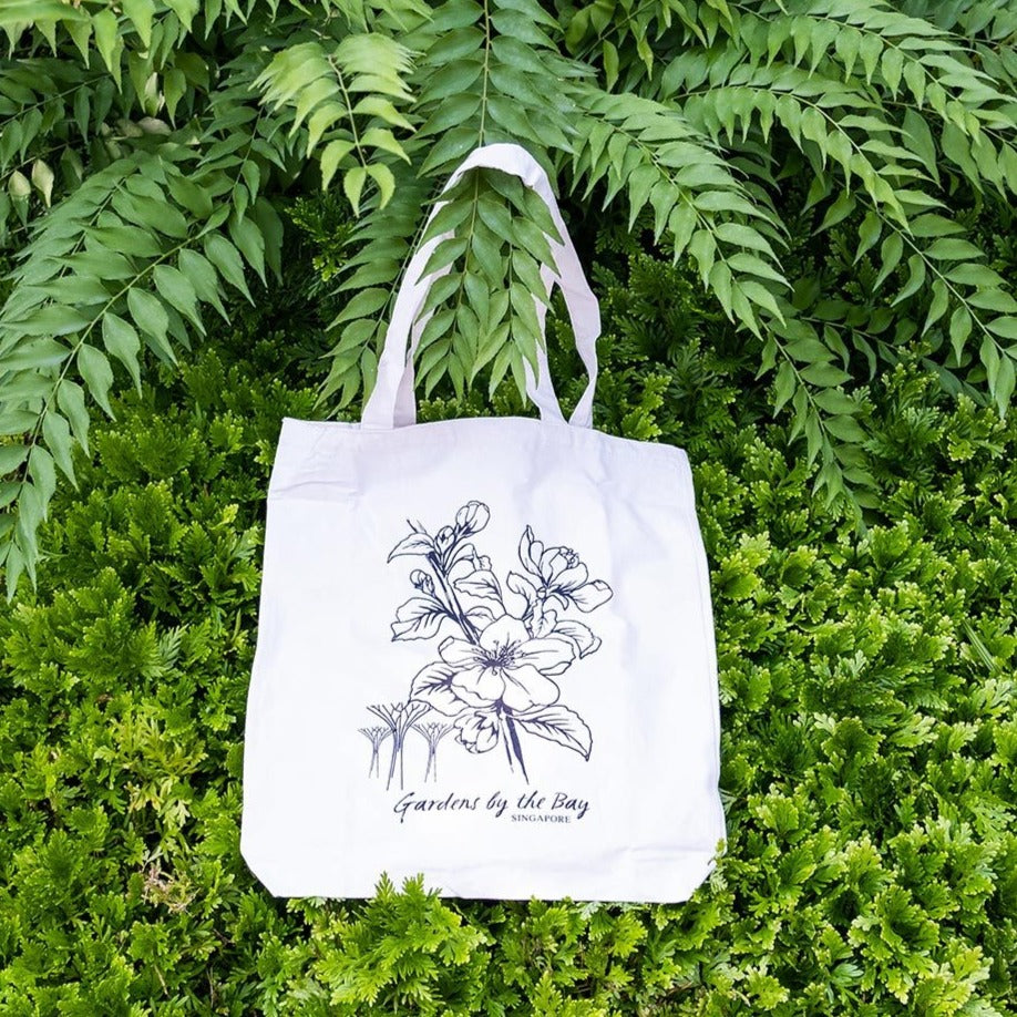 Gardens by the Bay - Ladies Collection - SUPERTREESWITHSAKURACOTTONTOTEBAG